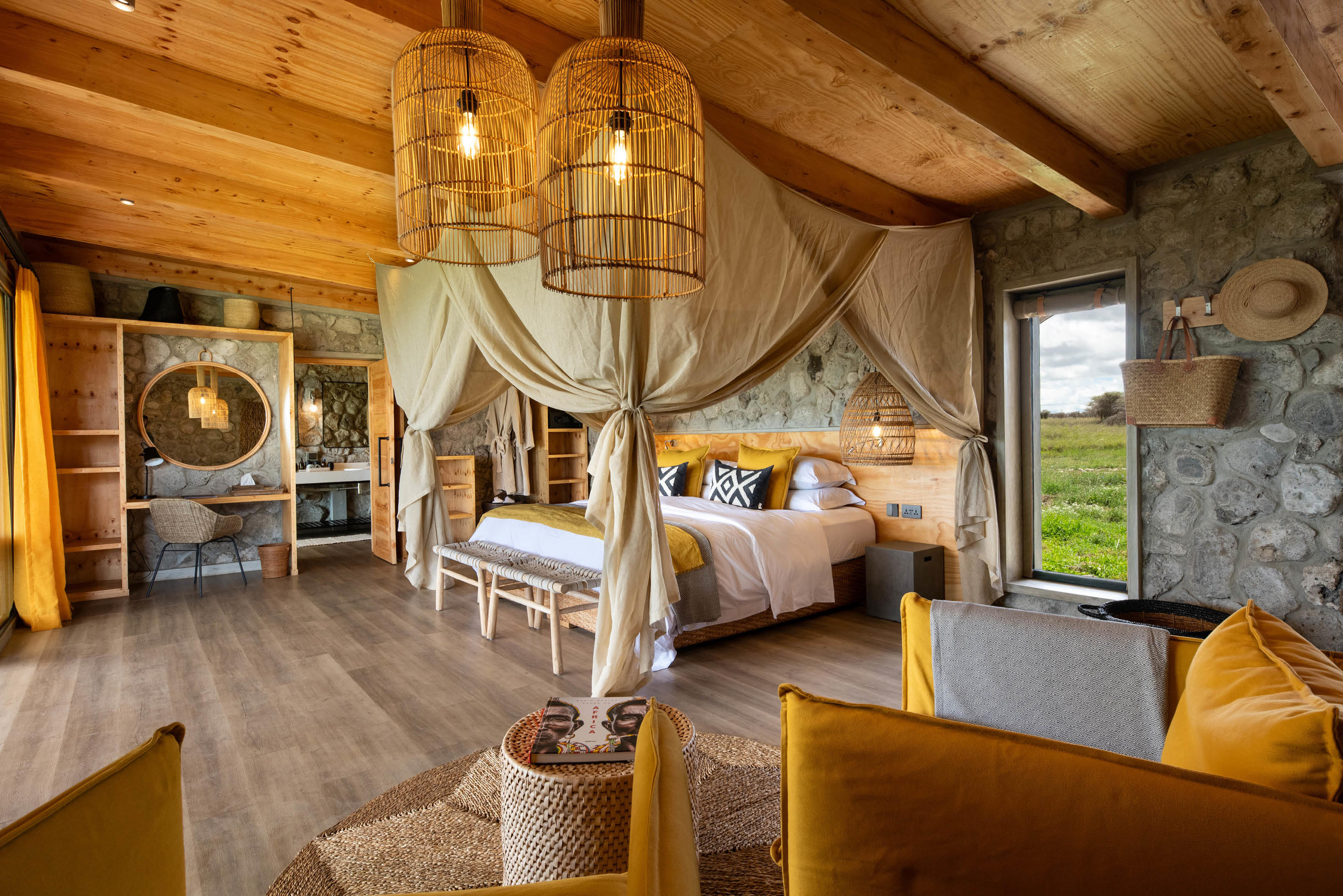 Namiri Plains Retreat thumbnail 3